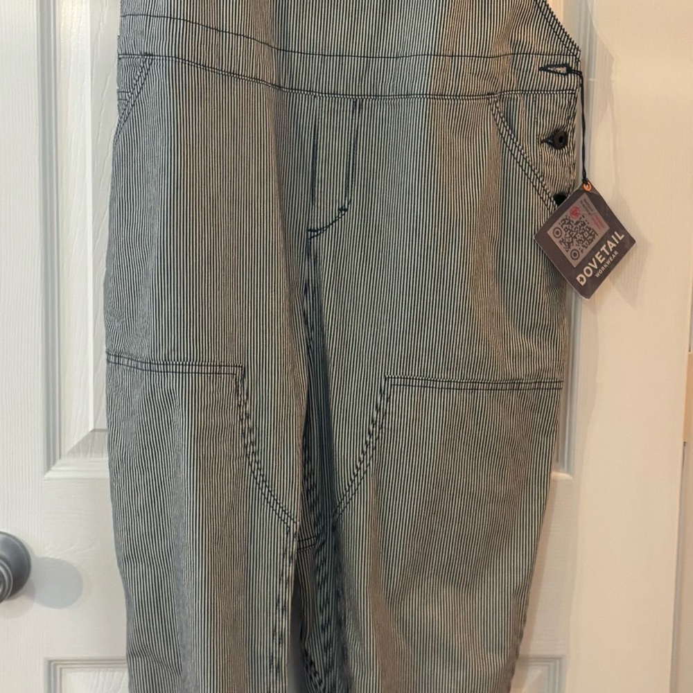Dovetail Workwear Freshley
Overalls Indigo Stripe Overalls
